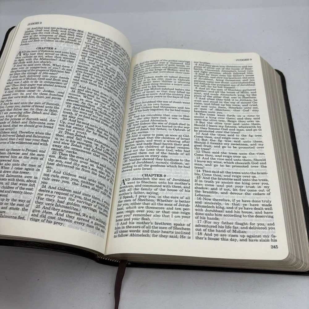 Vintage Holy Bible w Personal Comment Oral Roberts King James Black Leather 1981